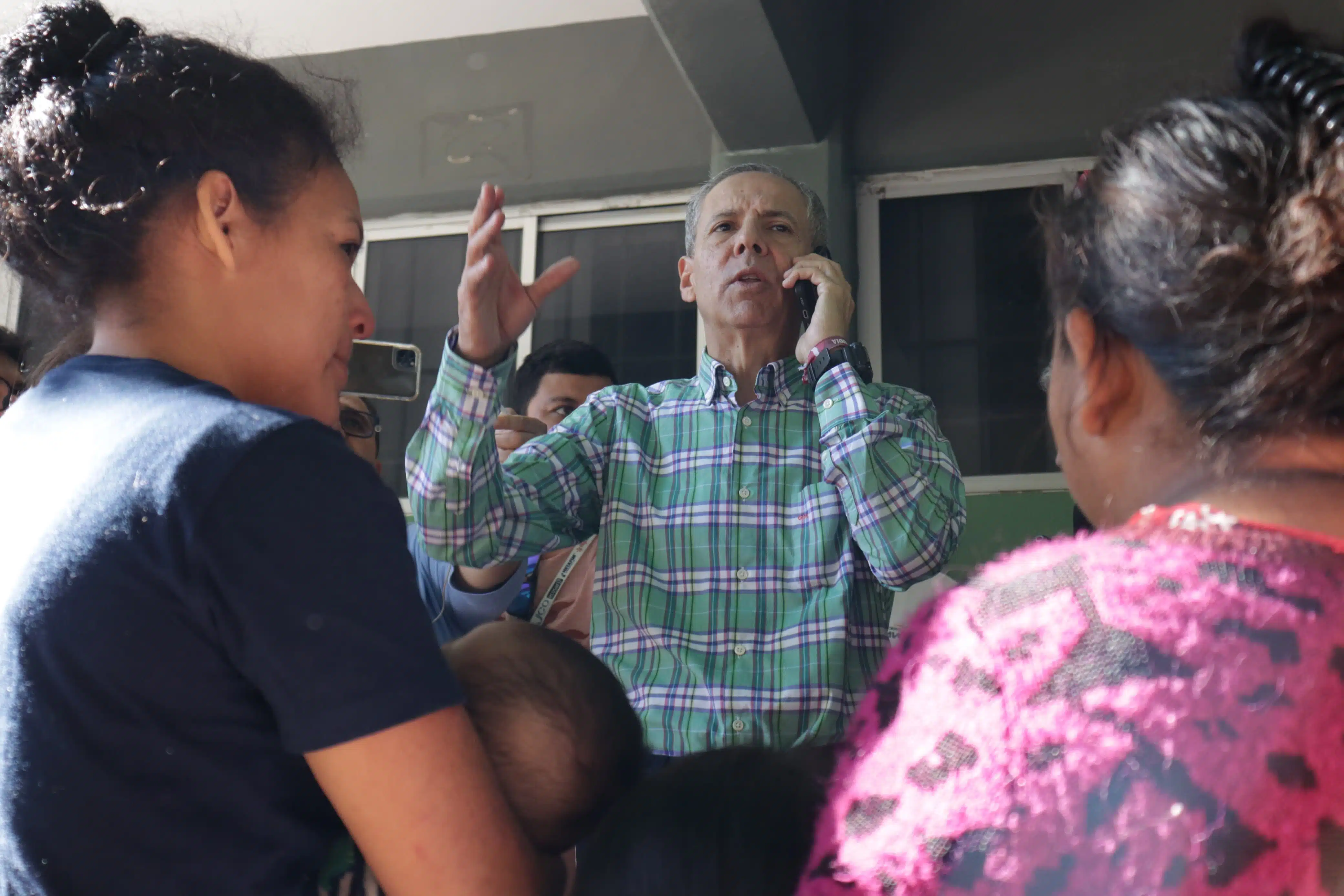 Vargas Landeros en el albergue puesto en el Cobaes 02