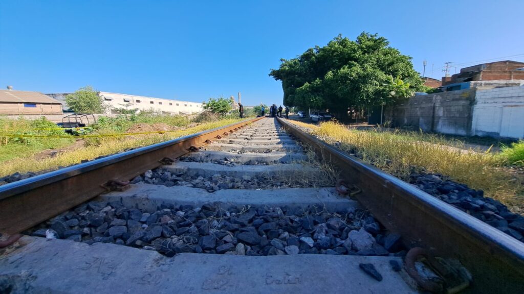 Vías del tren en Culiacán donde fue localizado el cuerpo de una persona