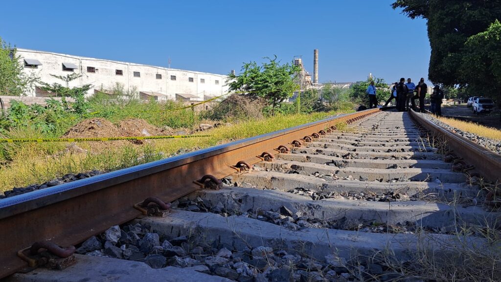 Vías del tren en Culiacán donde fue localizado el cuerpo de una persona