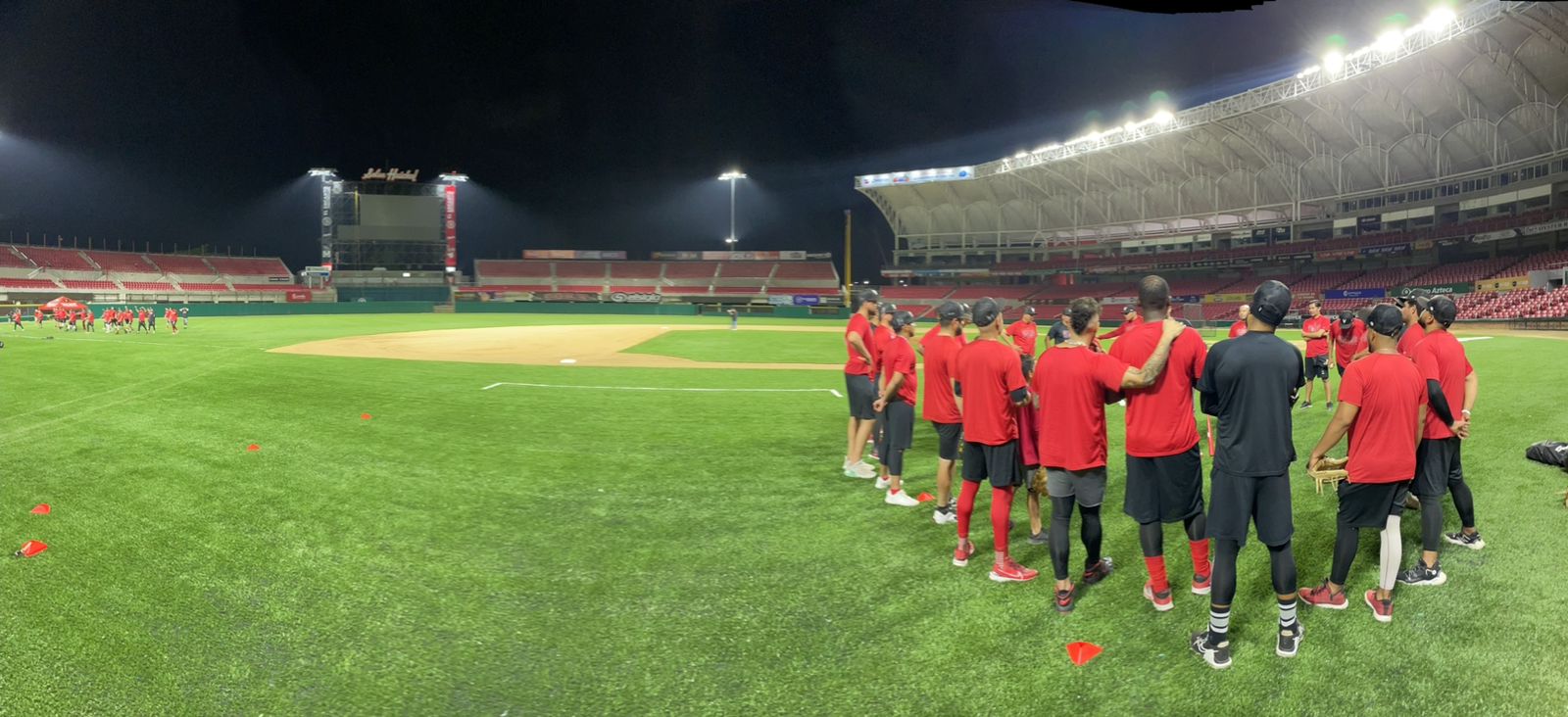 ¡Estrenan grama! Entrena Venados por primera vez en el estadio Teodoro Mariscal tras remodelación