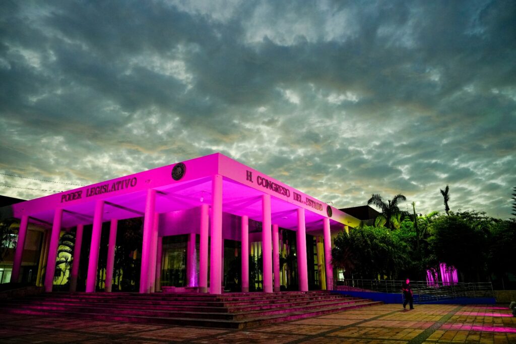 El Congreso de Sinaloa se pinta de color rosa esperanza