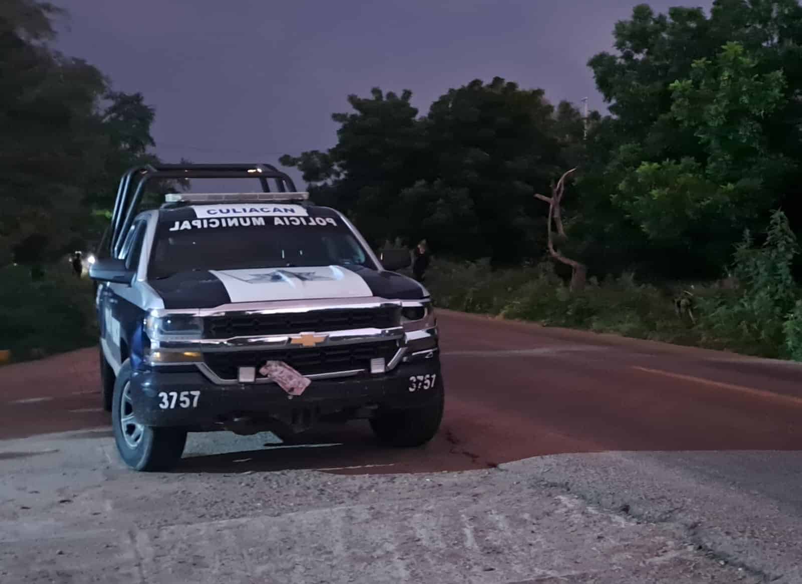Hombre es interceptado por sujetos armados y le despojan un Razer, en la carretera a Imala, Culiacán