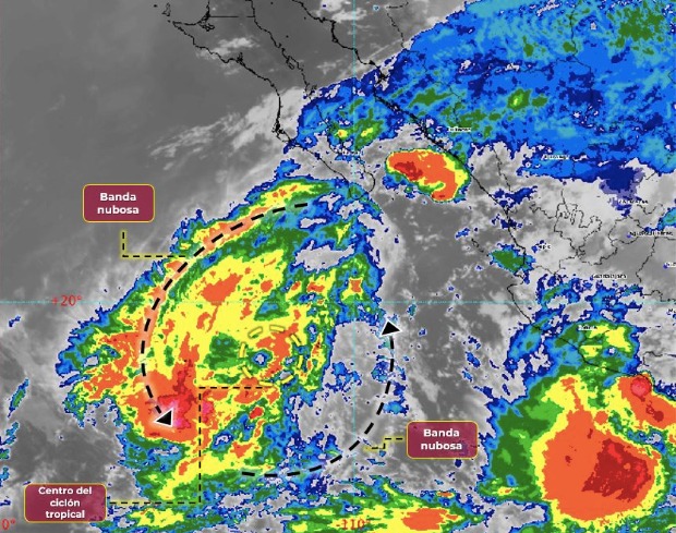 Imagen de satélite de la tormenta tropical y próximo huracán Lidia (izquierda), y el ciclón Max (derecha). SMN.