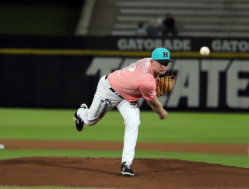 Zach Mort se llevó la victoria por Naranjeros ante Cañeros este jueves