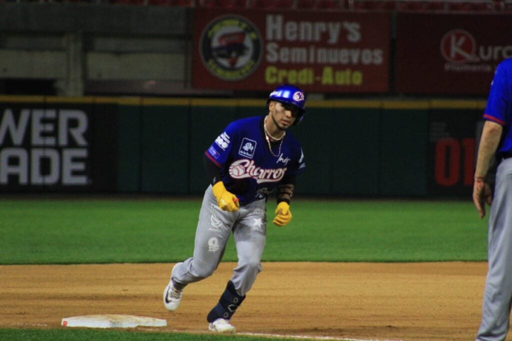 Charros despertó con gran ofensiva que les permitió llevarse la serie a sus tierras