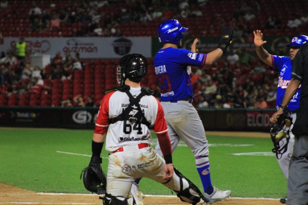 Charros despertó con gran ofensiva que les permitió llevarse la serie a sus tierras