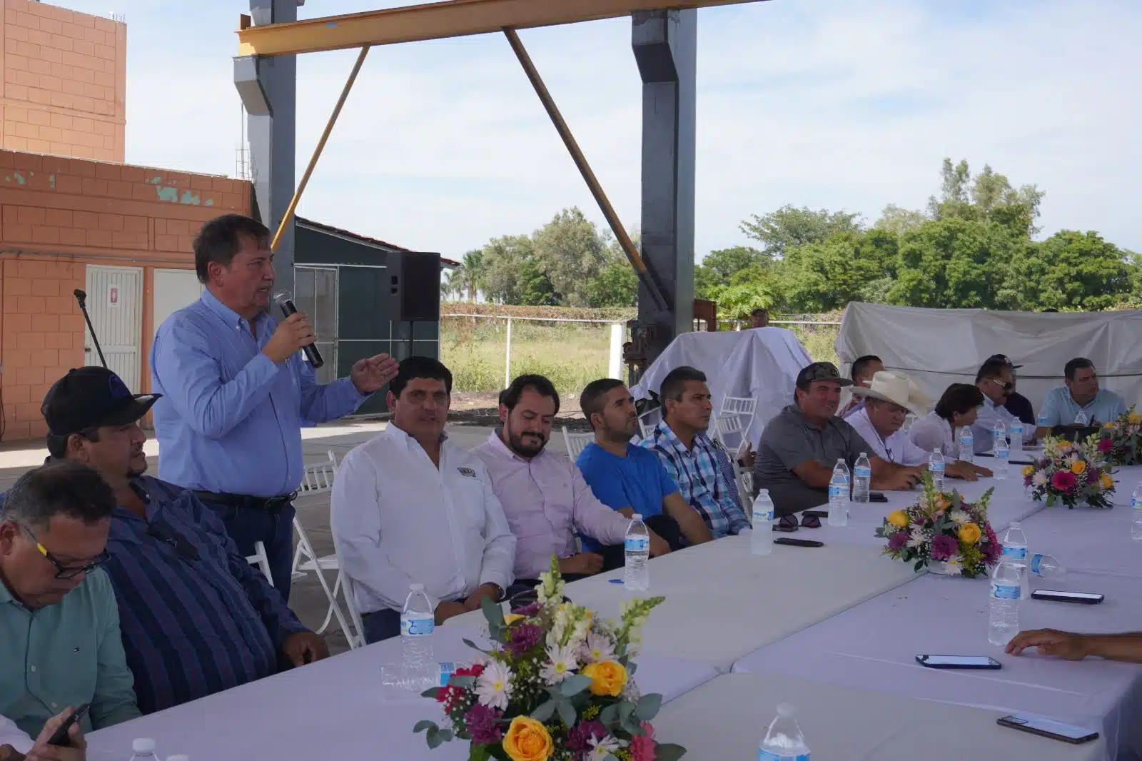 Va Sinaloa con Emilio González por la dirigencia nacional de la ANUR