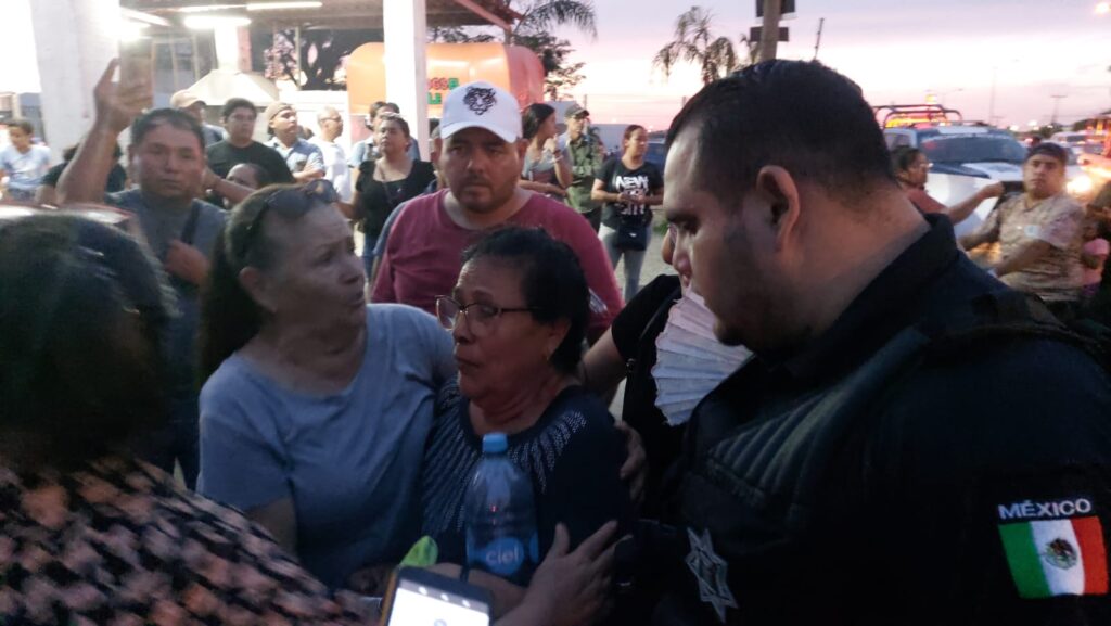 Salen a la calle para exigir justicia para Maylene, mujer asesinada en su casa en Mazatlán