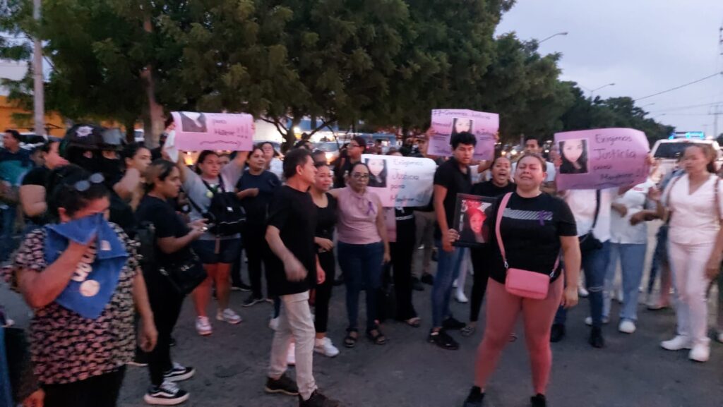 Salen a la calle para exigir justicia para Maylene, mujer asesinada en su casa en Mazatlán