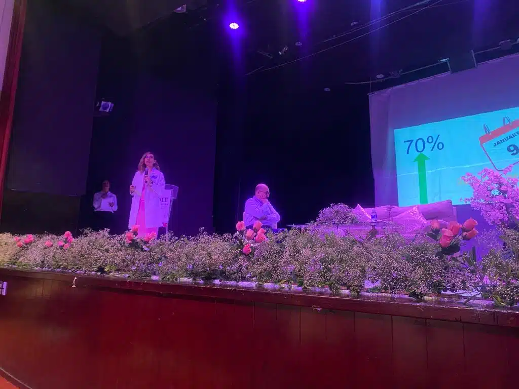 Un éxito, el foro rosa Cuidado de la Salud de la Mujer organizado por el sistema DIF, en Mazatlán