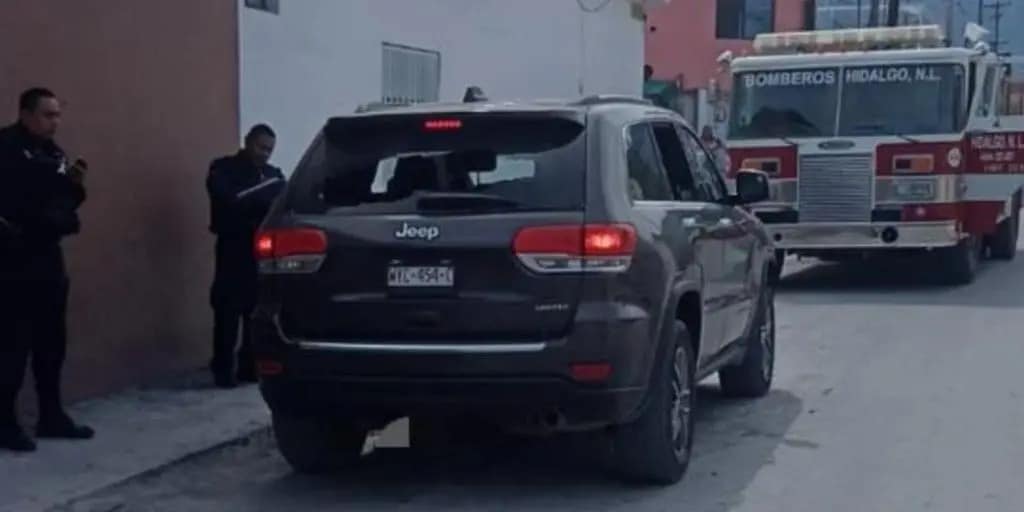 La camioneta resultó con varios impactos de bala
