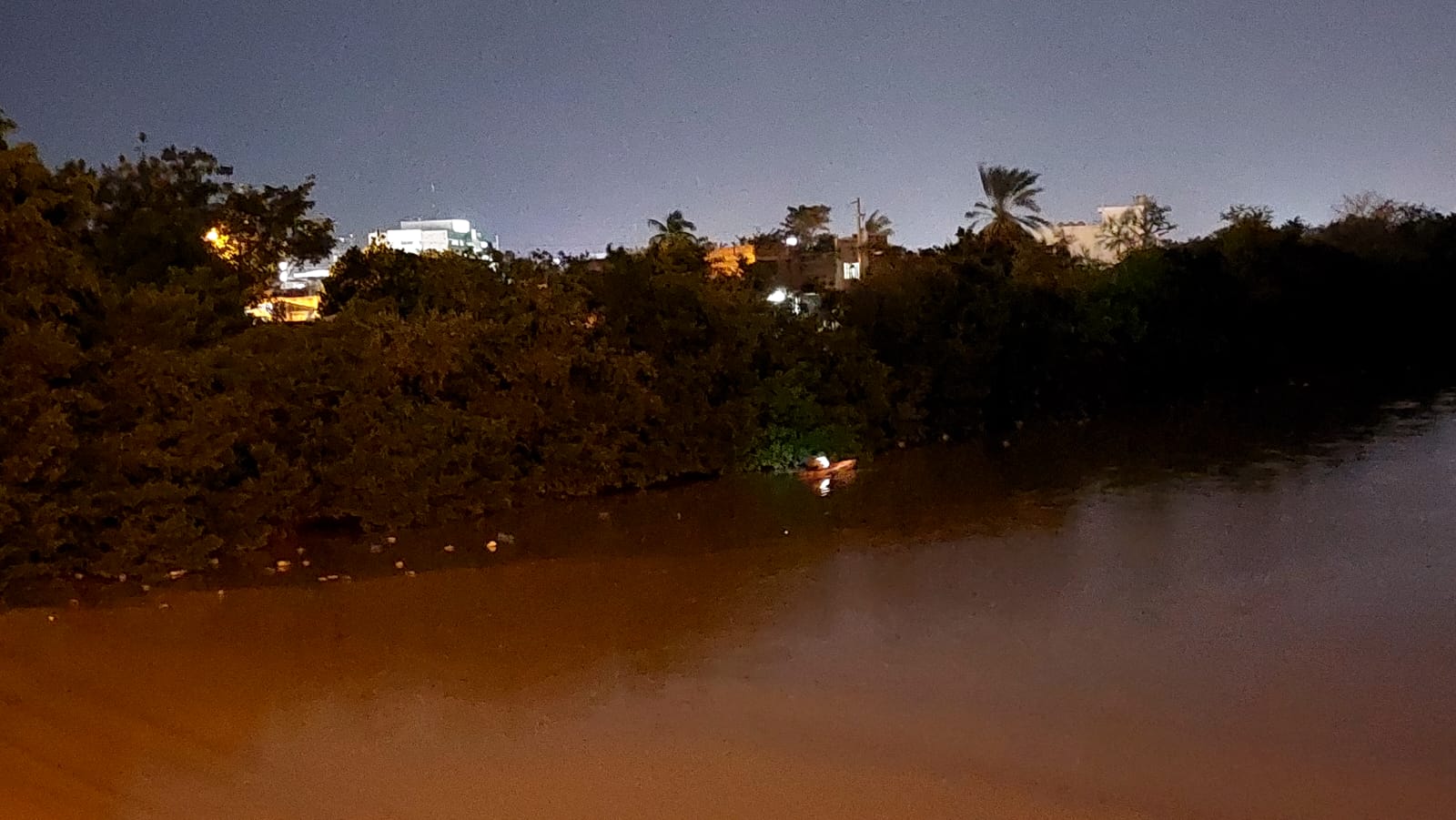 Busqueda de persona desparecida en canal de mazatlán