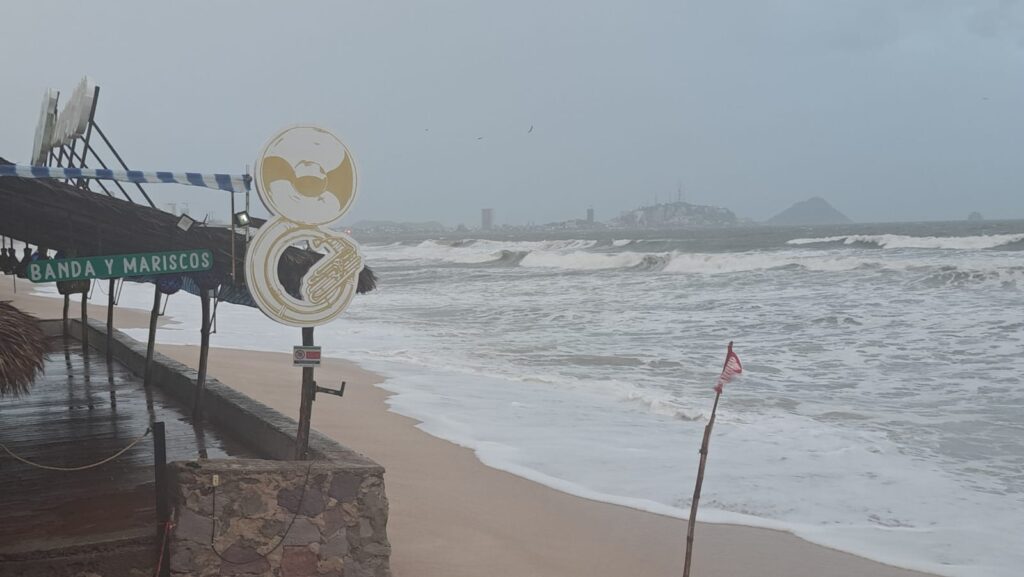 Mar de mazatlán efectos de la depresión Norma