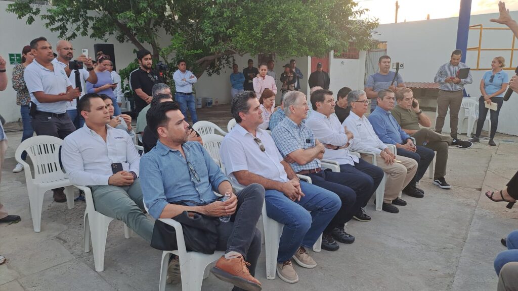 Busca alcalde de Mazatlán fortalecer lazos con sector empresarial del puerto