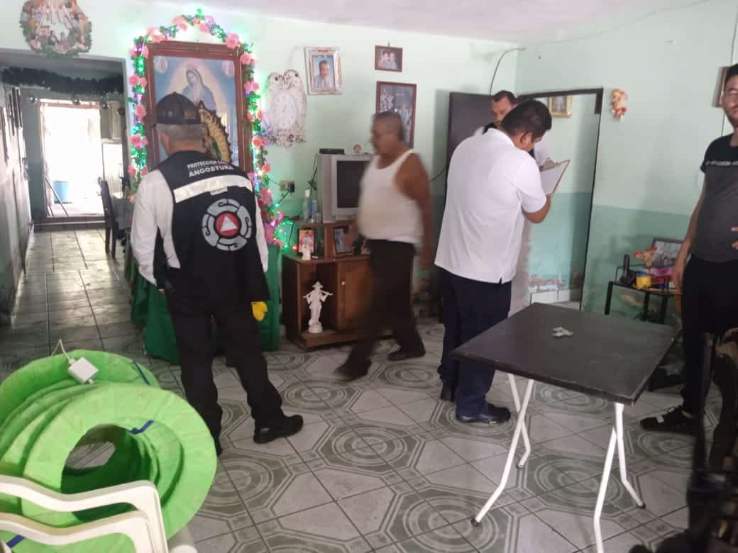 Damnificados por Norma en Angostura