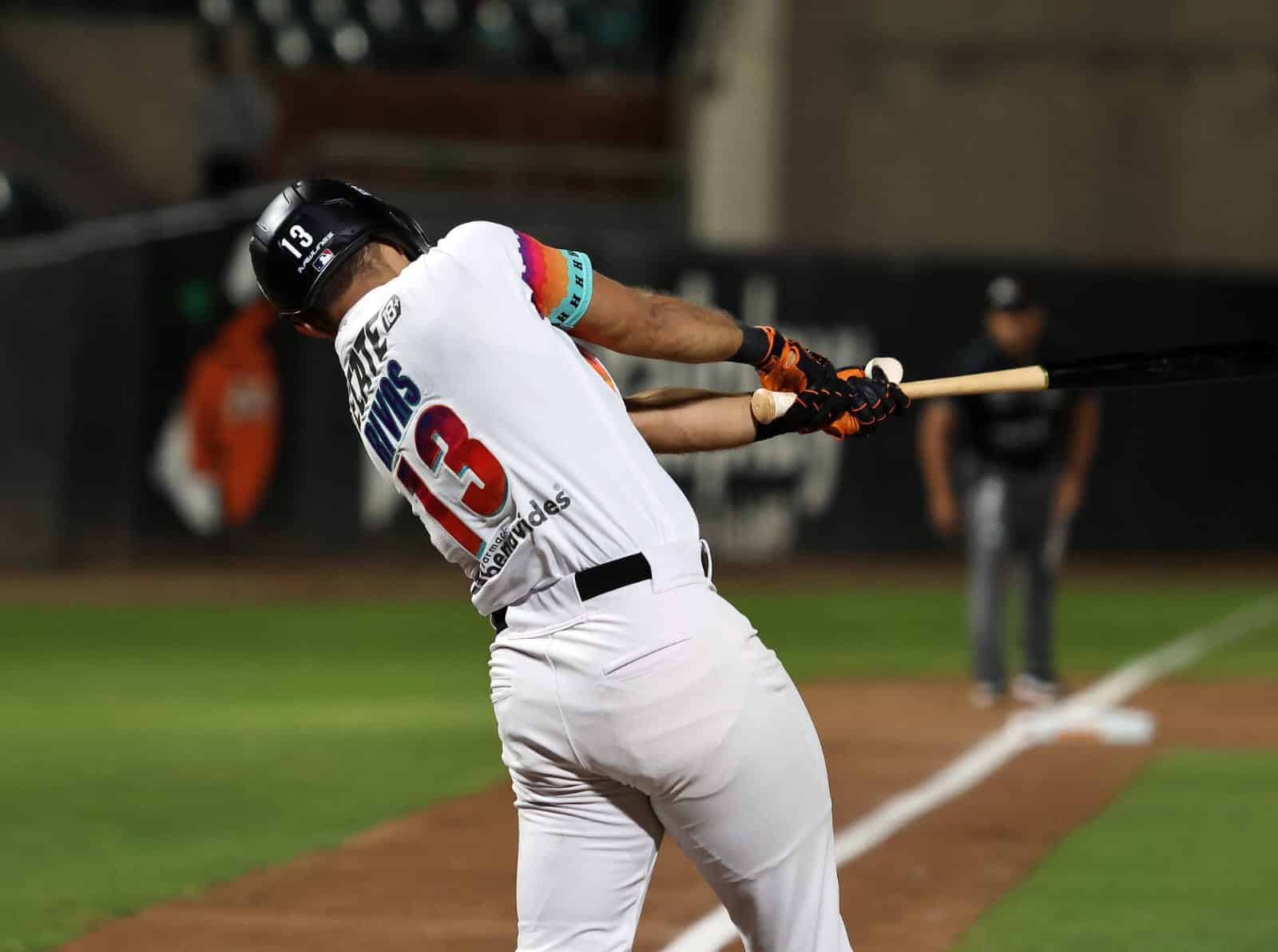 ¡Se empató todo! Con un gran rally Naranjeros vence a Tomateros de Culiacán