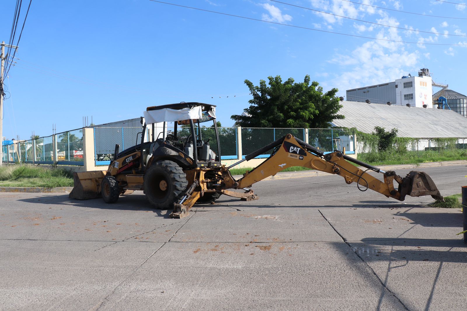 Cierran el puente de Prados de Sol por reparaciones en el colector Delfín en Mazatlán