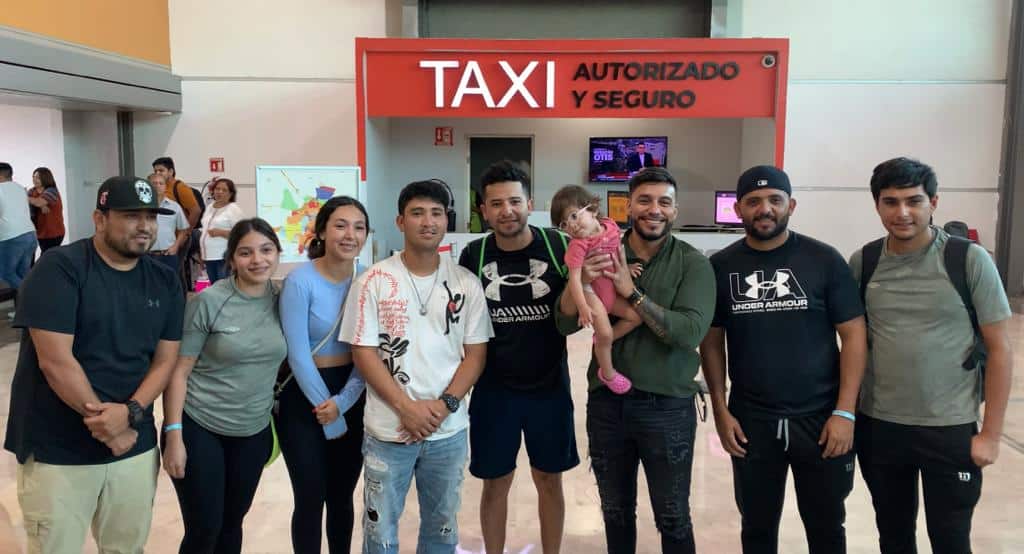 ¡Emotivo momento! Selección de softbol de Sinaloa regresa después de quedar varada en Acapulco