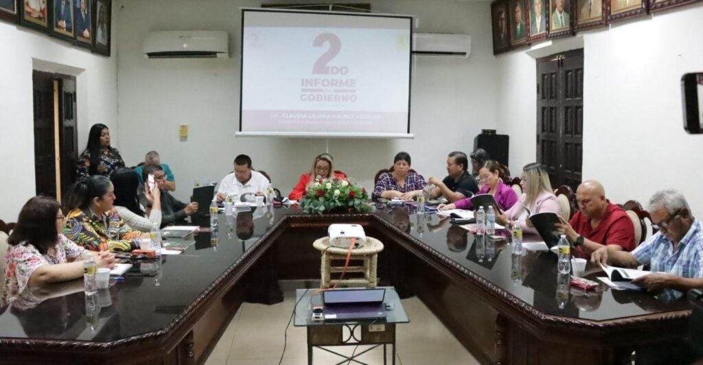 Cabildo de Rosario recibe el segundo informe de gobierno de la alcaldesa Claudia Valdez Aguilar