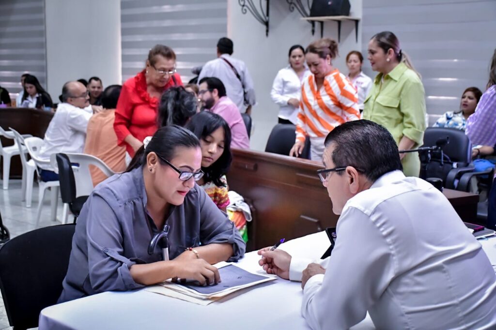 Audiencia pública Escuchando a la gente en Mazatlán