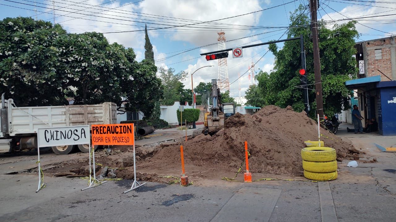 Rehabilitación de drenaje en la calle Cuauhtémoc