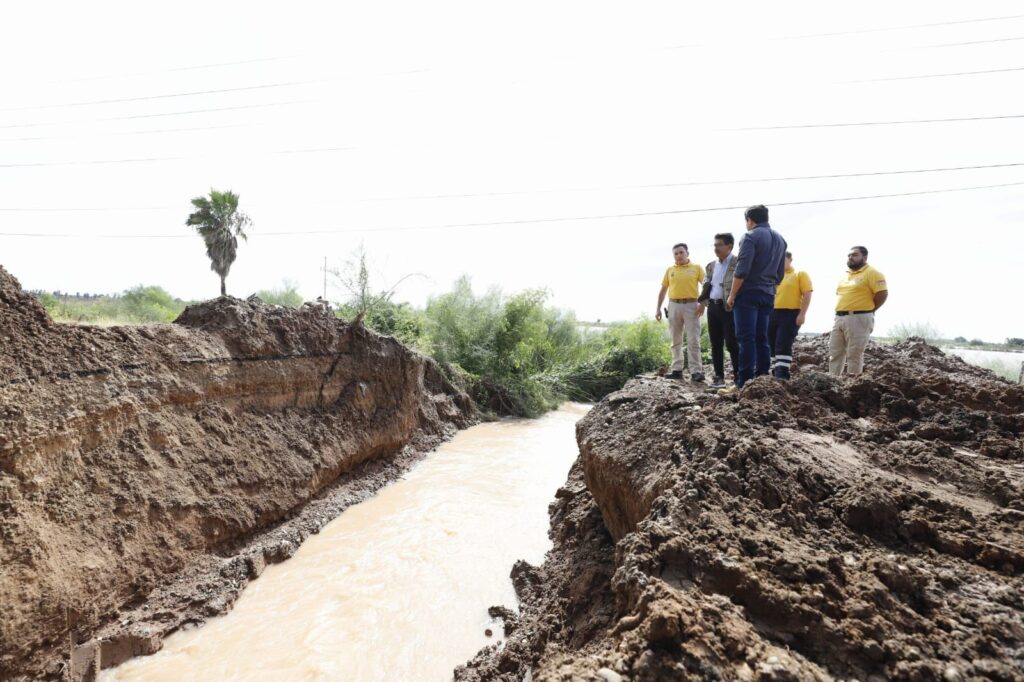 Recorrido de supervisión de carreteras dañadas por "Norma" en Guasave