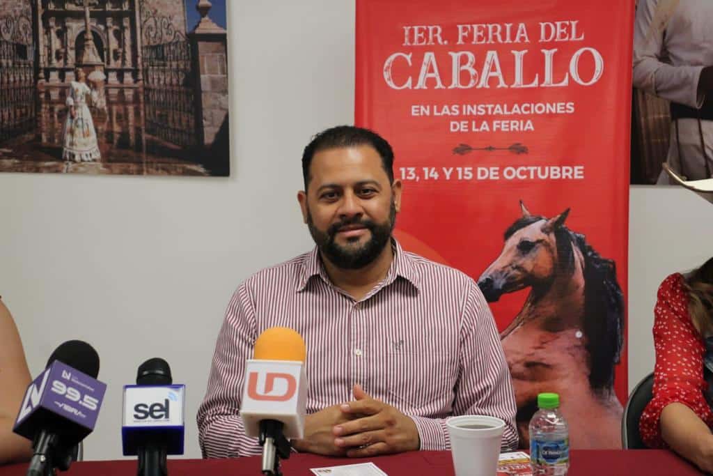 Moisés Ríos Pérez en rueda de prensa