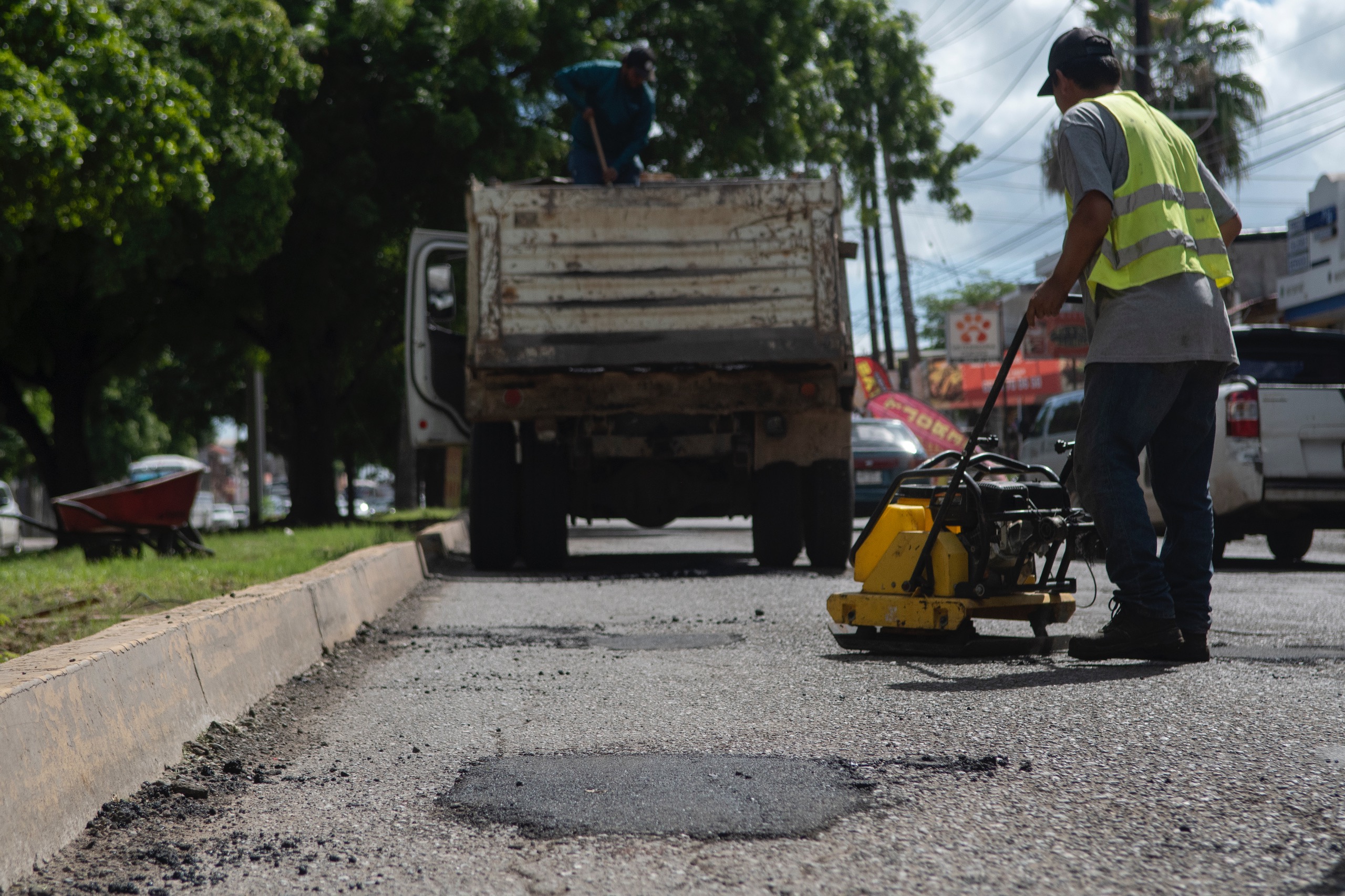 Obras de bacheo y reencarpetado