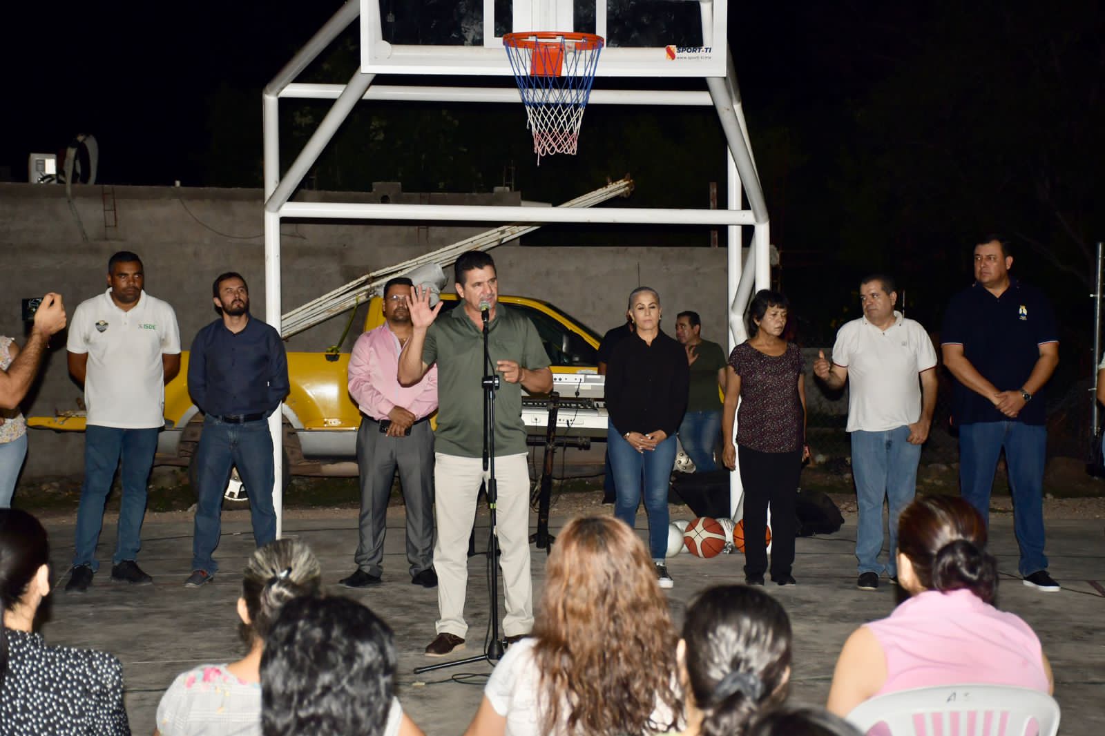 El alcalde de Salvador Alvarado, Armando Camacho Aguilar, encabezó la inauguración.