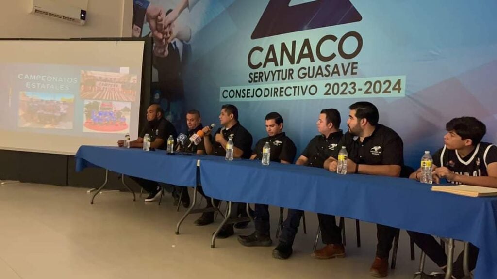 El coach José Montoya fue el encargado de brindar la información a detalle en conferencia de prensa