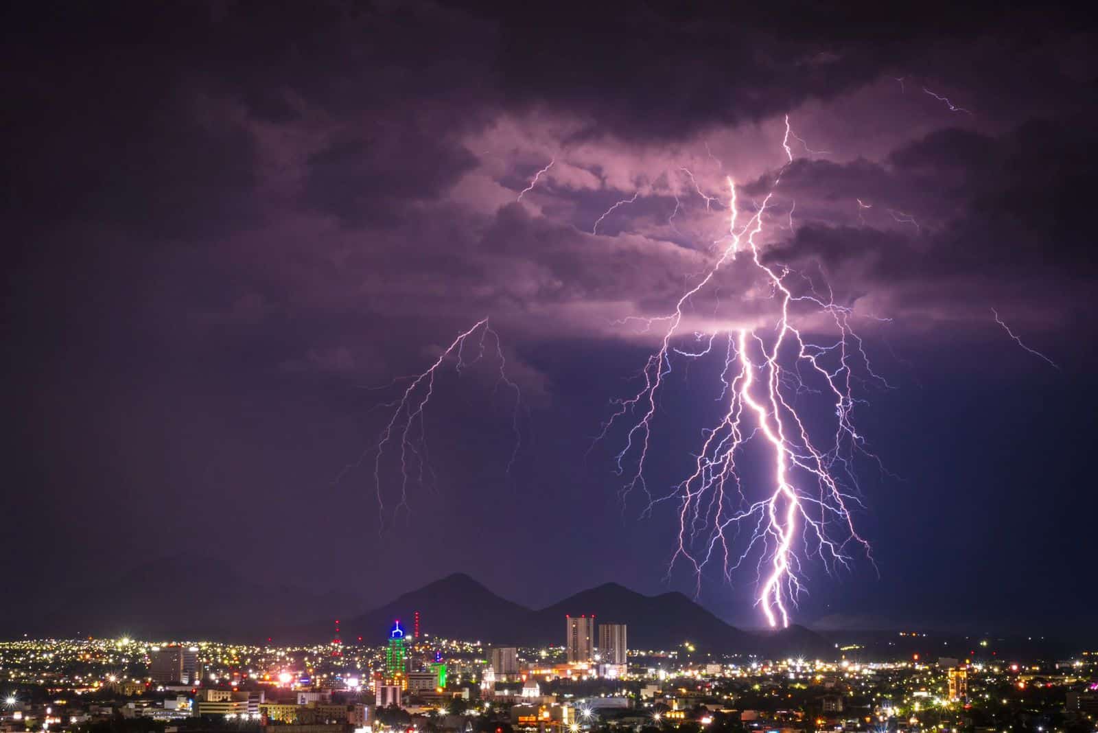 Fotografías de tormentas por Alfredo Juárez