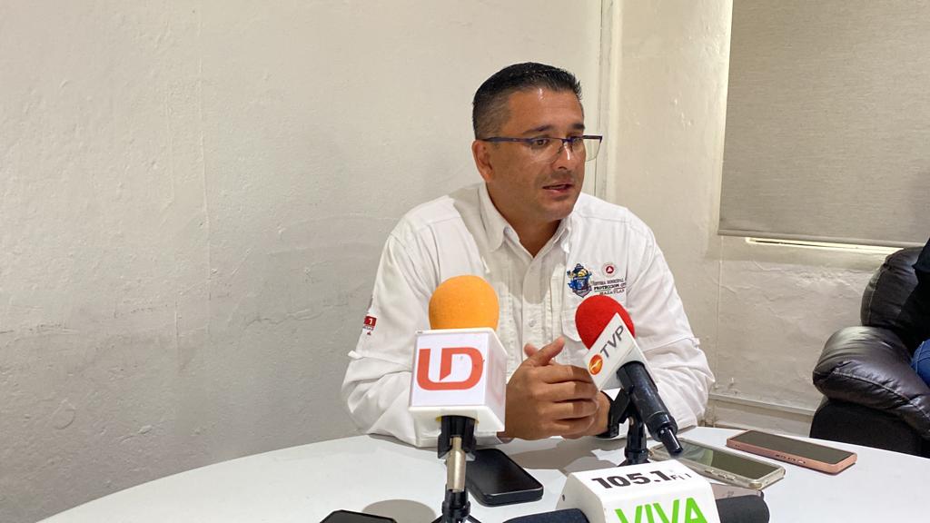 Eloy Ruiz Gastélum con medios de prensa