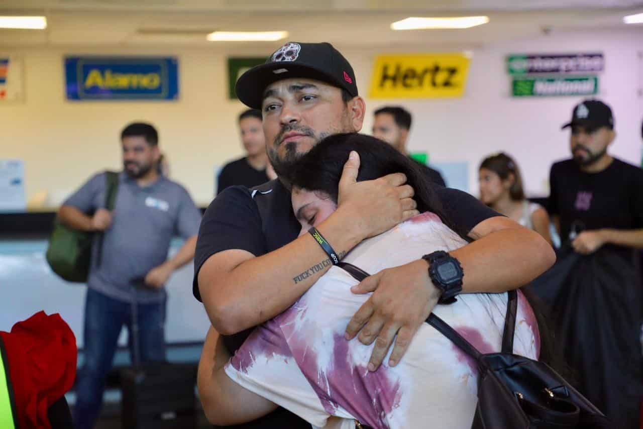 Llegada de la selección sinaloense de softbol a Culiacán