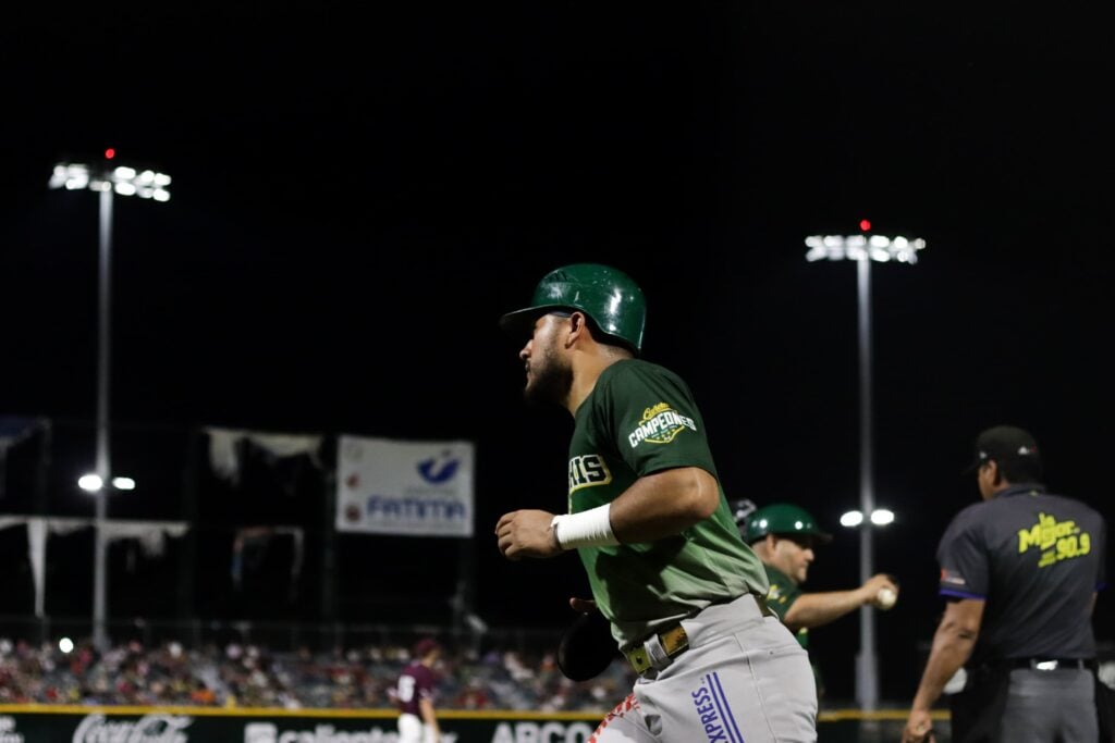 Cañeros de Los Mochis vs Tomateros de Culiacán en el Chevron Park por el Cuadrangular del Bienestar 2023