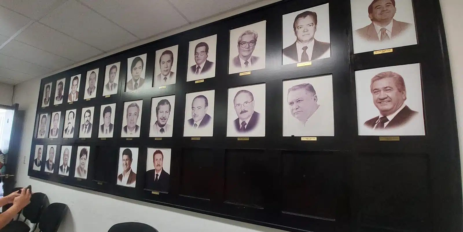 fotografías de ex dirigentes del PRI