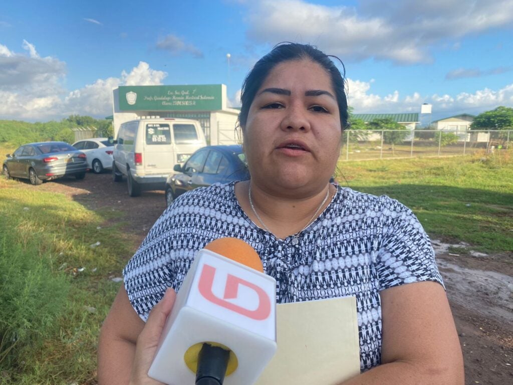 Madre de familia en entrevista para Línea Directa