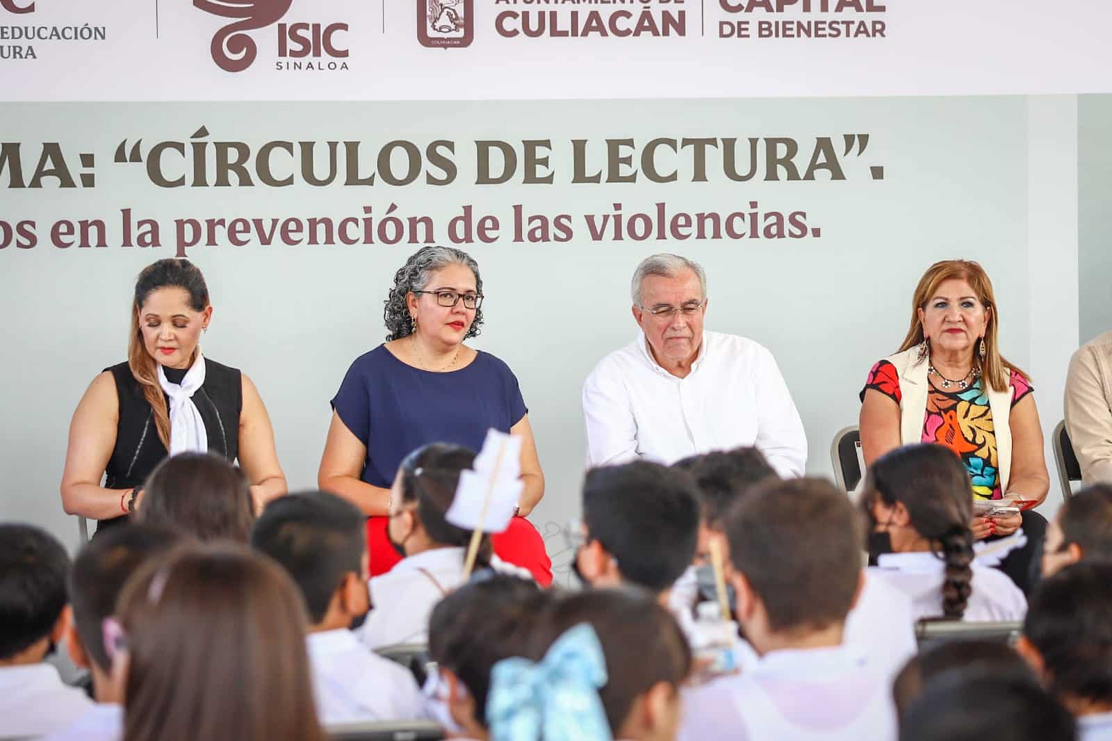 “Círculos de lectura como acompañamiento a las niñas y niños en la prevención de las violencias”.
