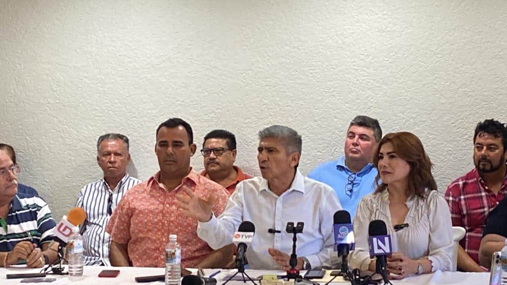 Jorge Abel López Sánchez en rueda de prensa