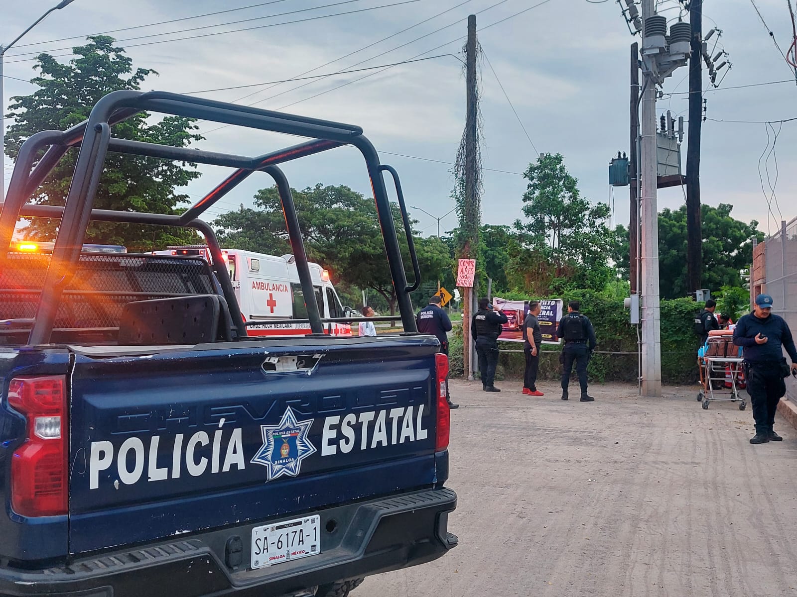 Policía Estatal en el lugar de los hechos