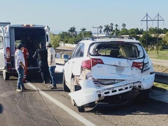 Vagoneta con severos daños en la carrocería