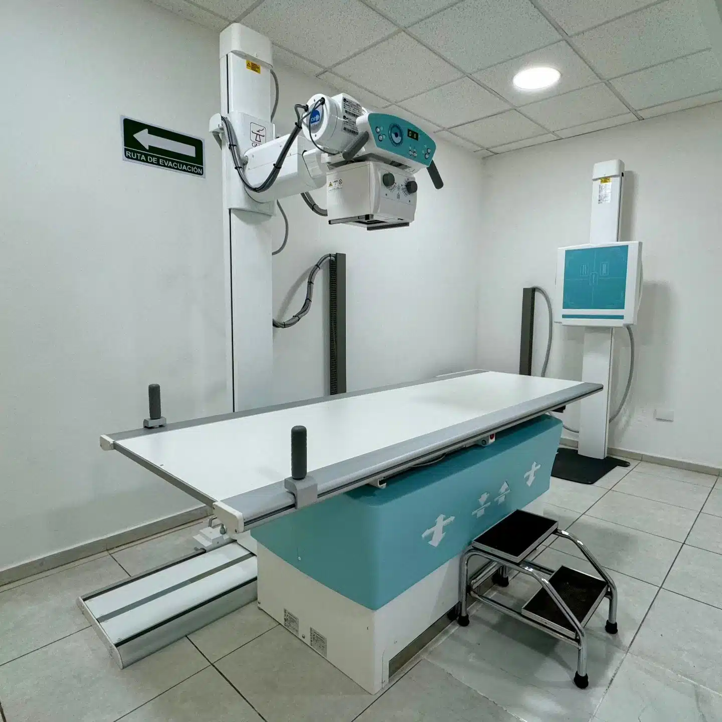 Sala de Rayos X en el Hospital Integral de Navolato