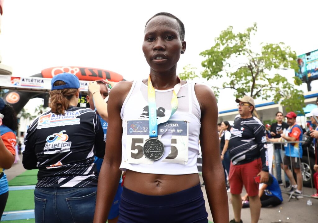 Rose Kangogo Jepkorir, una de las ganadoras de la Carrera RSN-Volkswagen Day 2023