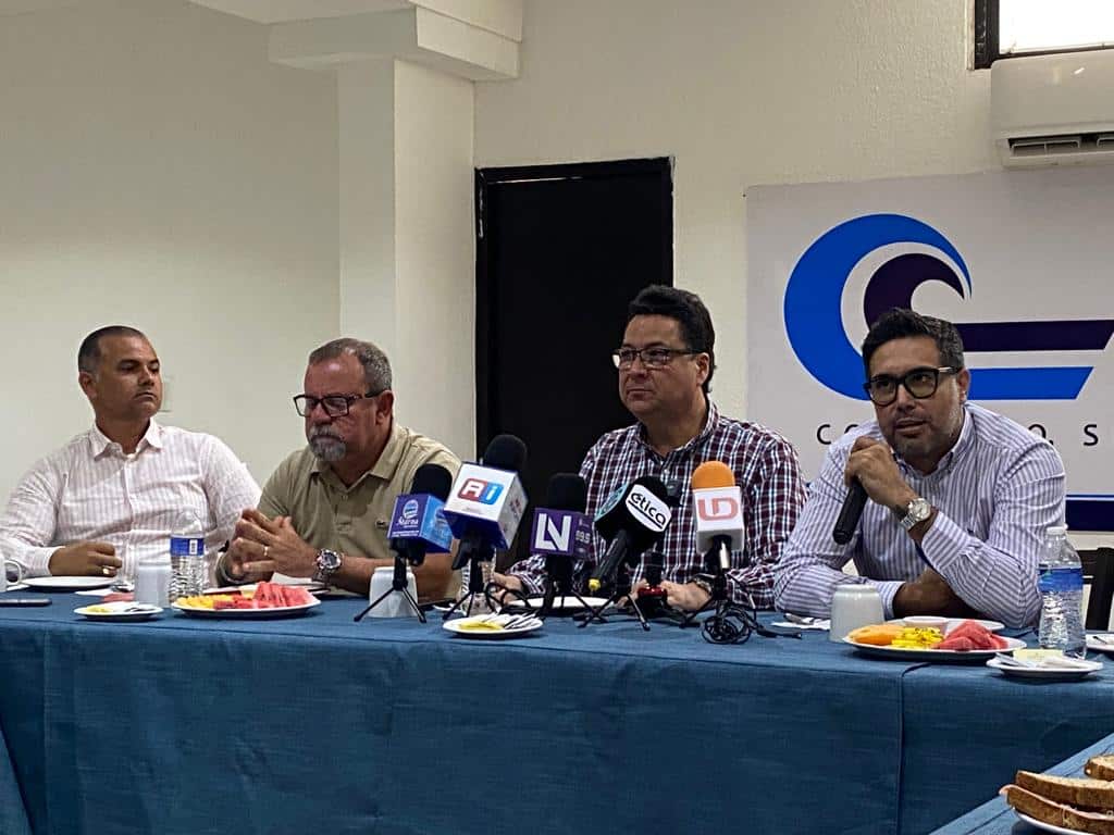 Representantes de Canaco Servitur, Coepriss,, Conagam y Fecanaco Sinaloa