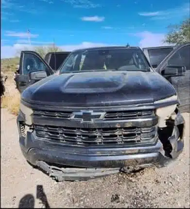 Camioneta de lujo asegurada en operativo