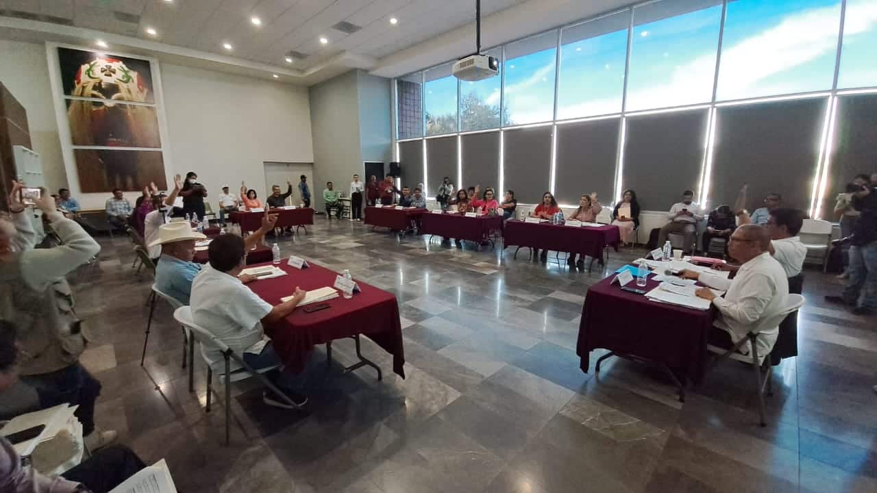 Sesión de Cabildo en Guasave