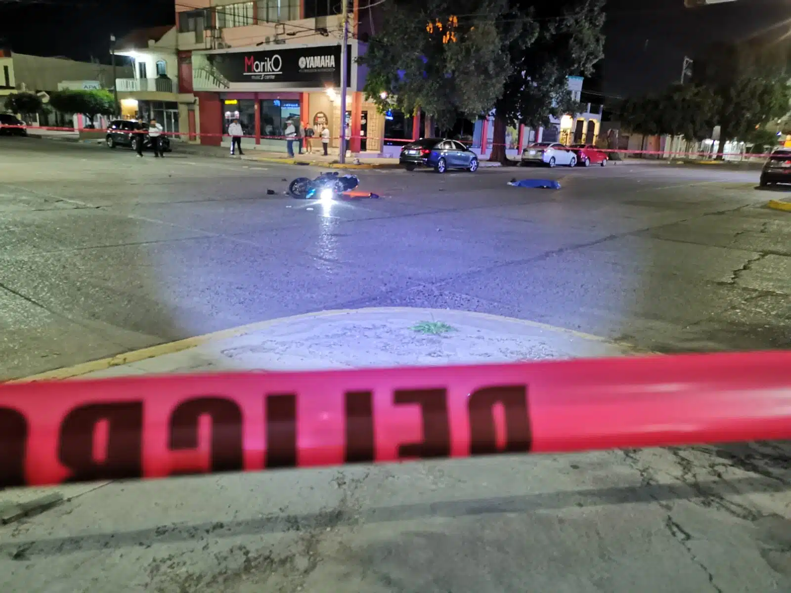 Zona acordonada del lugar donde perdió la vida el motociclista