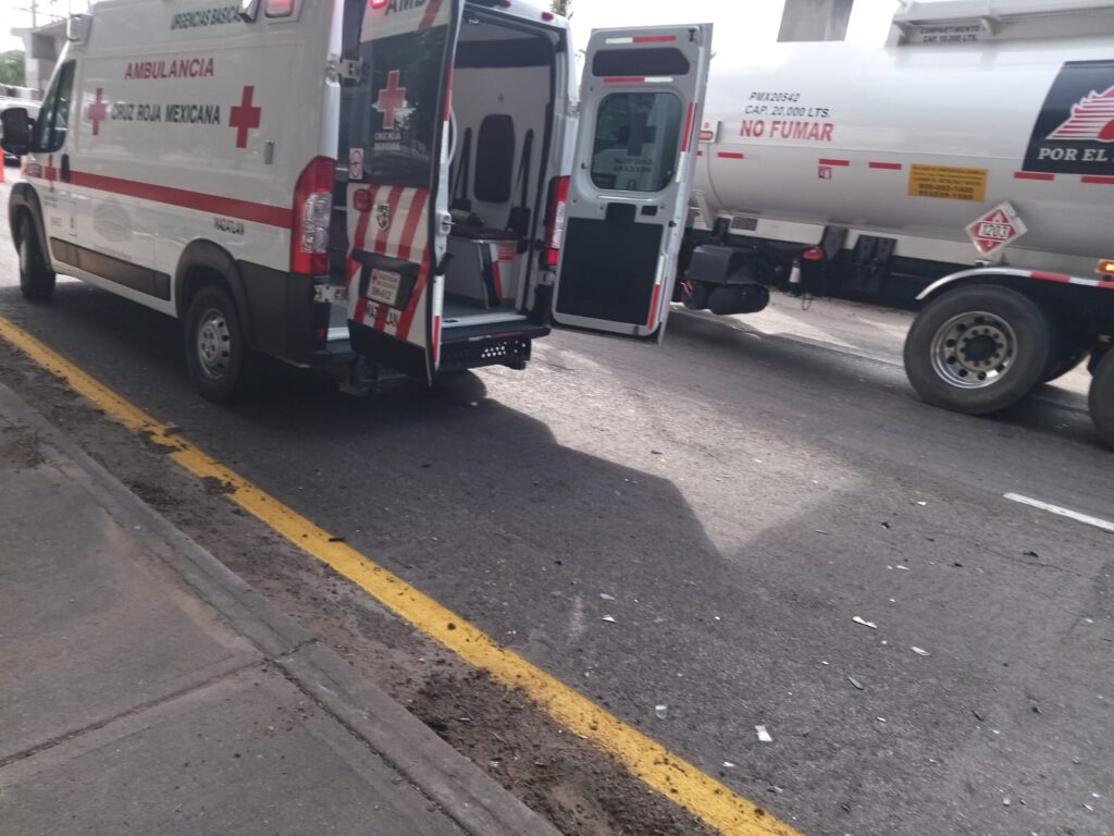 Ambulancia en lugar del accidente