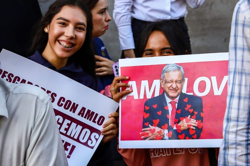 Personas de Culiacancito fans de AMLO