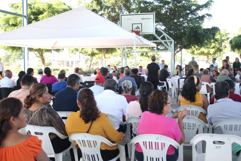 Audiencia pública del Ayuntamiento de Mazatlán "Escuchando a la gente"