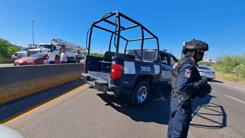 Mujer fallece en accidente sobre el libramiento Beniro Juárez "La Costerita"